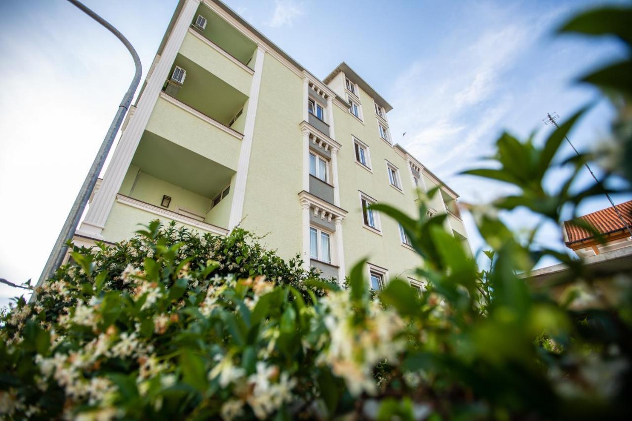 Velipoja Apartments Exteriör bild